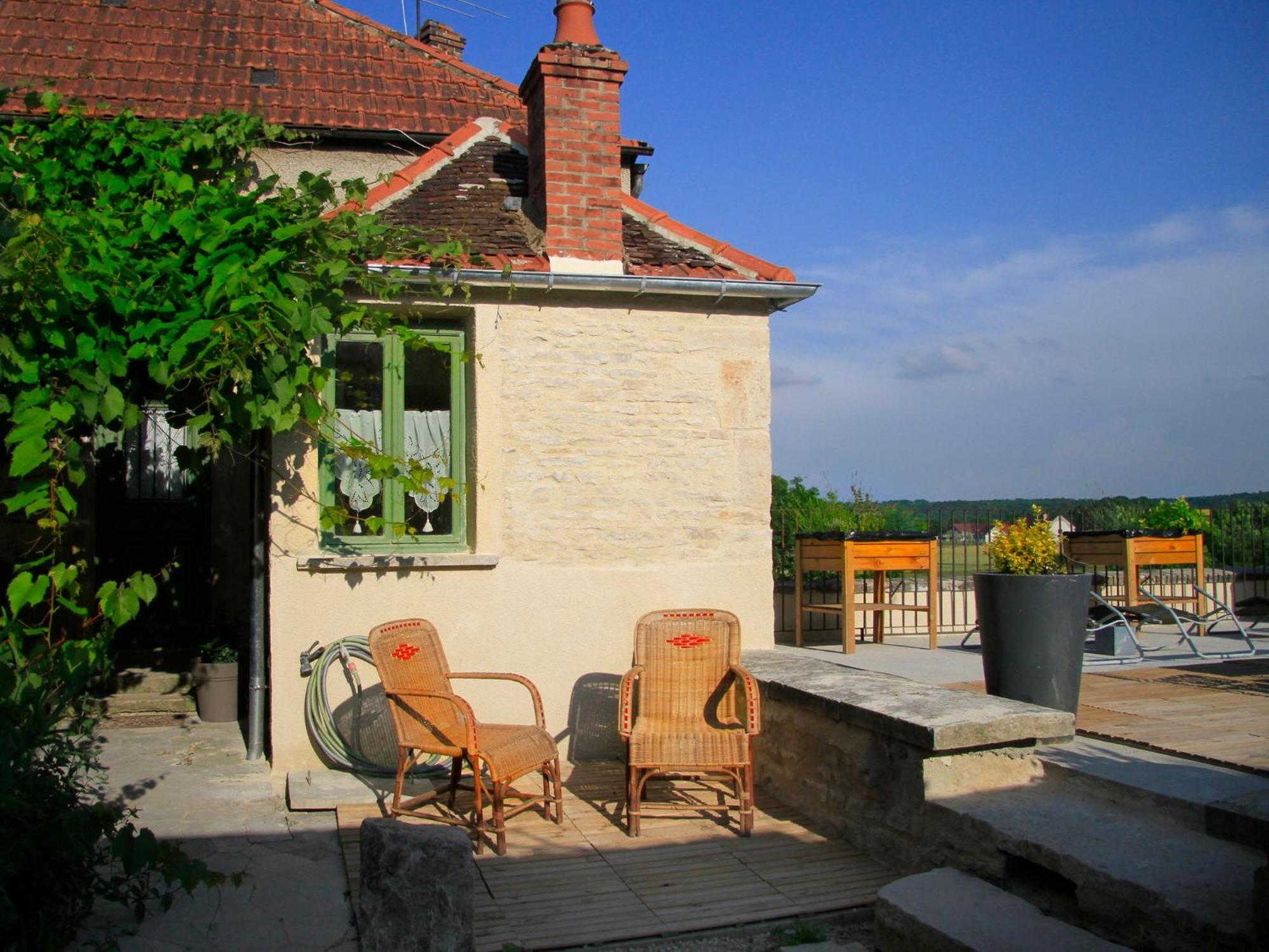 Cote-Serein La Privilege De La Tour Madame Noyers-sur-Serein Luaran gambar