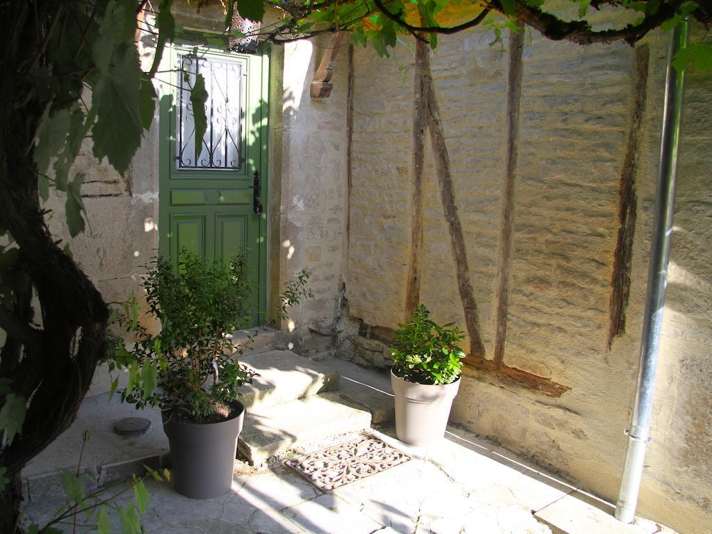 Cote-Serein La Privilege De La Tour Madame Noyers-sur-Serein Luaran gambar